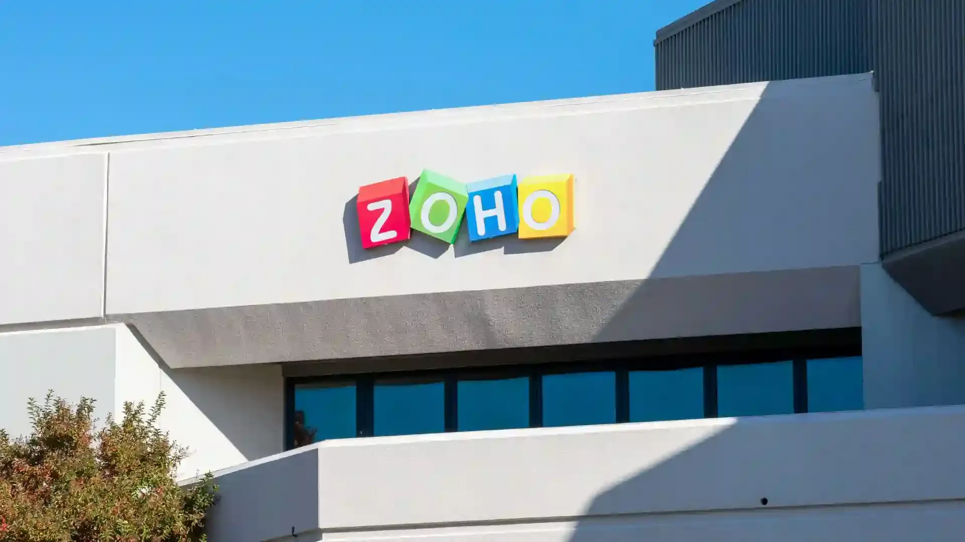 In 2022, Zoho announces new Arabic e-commerce store builder