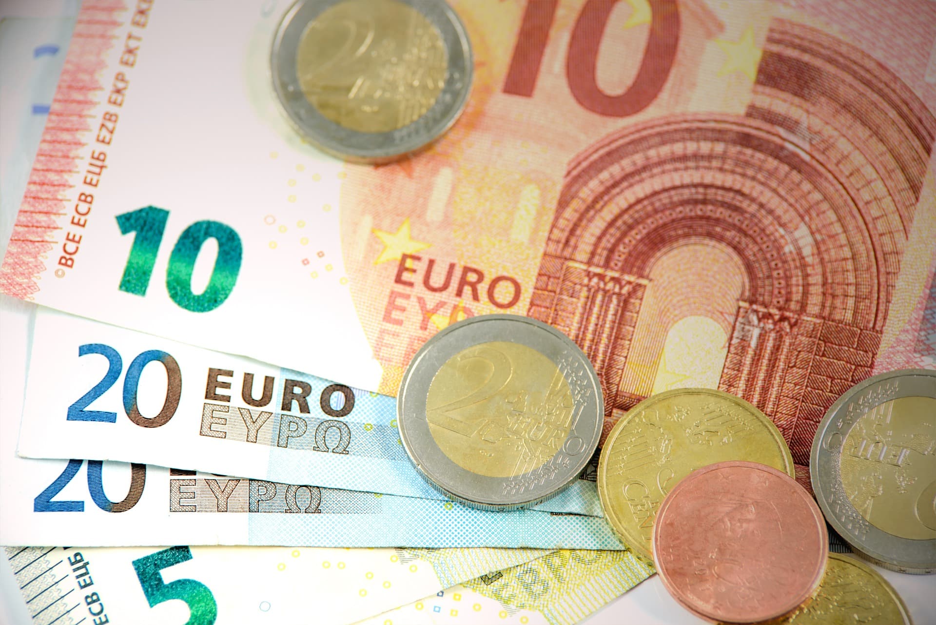 At Last Croatia Joins the Schengen Area- Euro Replaces the Kuna Currency