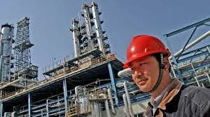 Oil Cools Off on a Weak Dollar