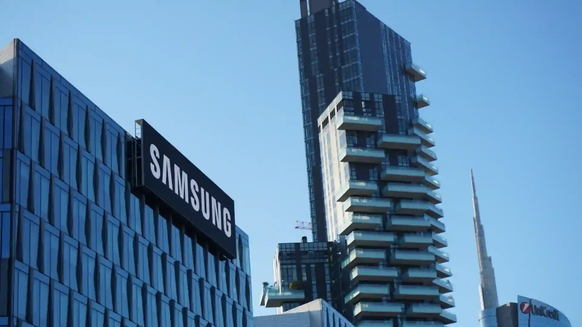 Samsung’s semiconductor division faces the biggest drop in profits since 2009