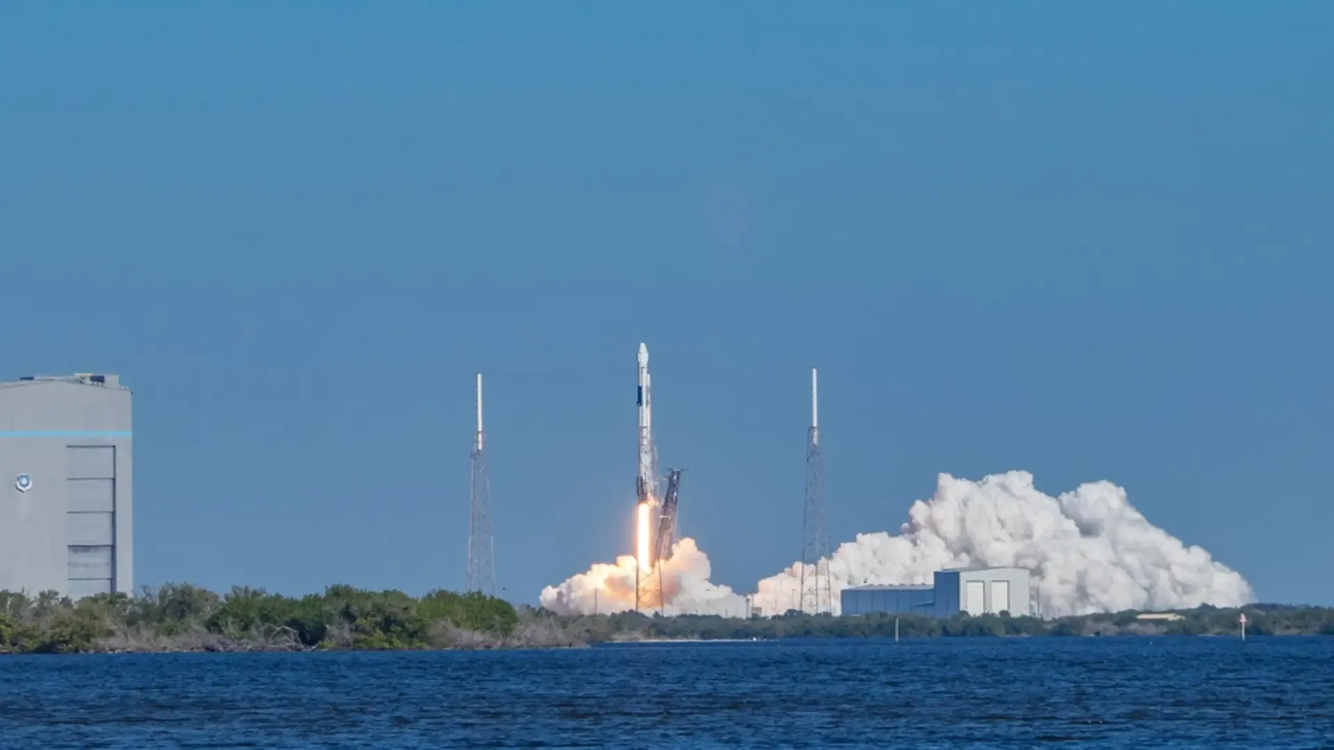 EU Launches €10B Ambitious Space Program To Compete With Elon Musk’s Starlink