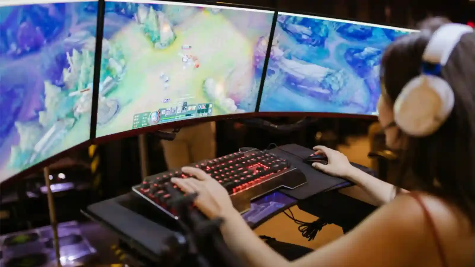 New HER Galaxy platform launches in North American market; targets women gamers in 2022