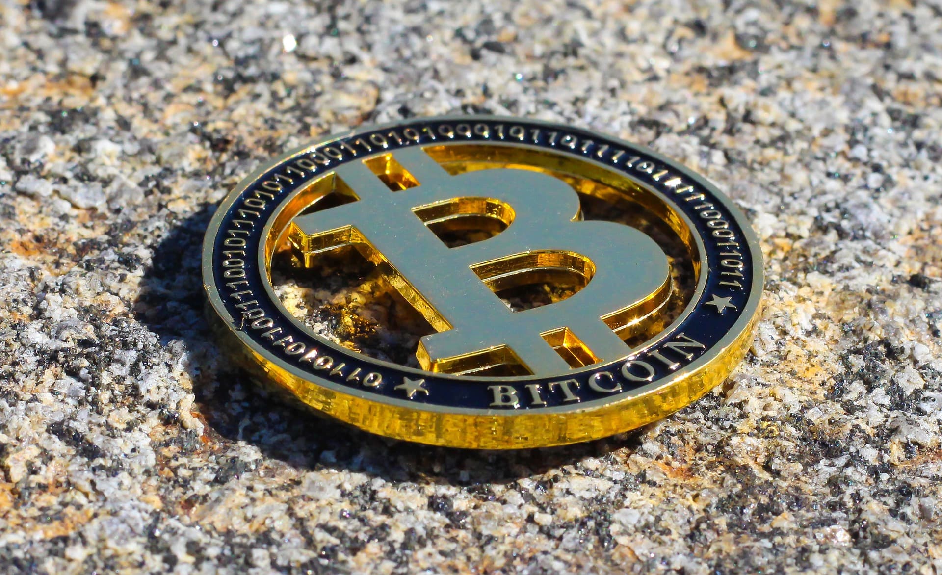 Davos 2023: Muted Crypto Crowd, Cautious Optimism For Metaverse Mark World Economic Forum