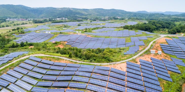 Wind and Solar Energy Take up 10% of World Electricity