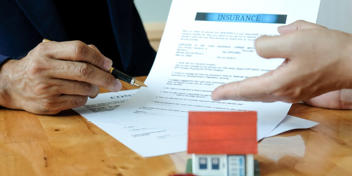 The broker recommends buyers sign the insurance contract.