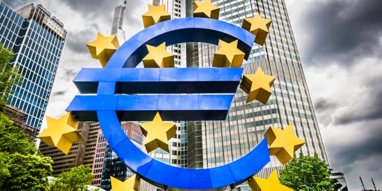 Investors Eye Towards the West as European Bank EFTs Lose