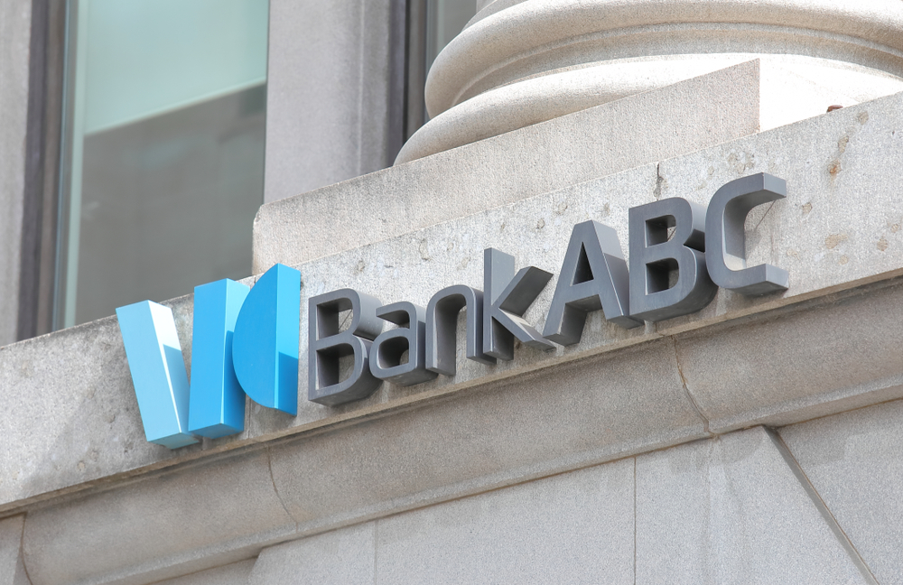 Bank ABC Signs Acquisition Deal with Lebanese BLOM Bank for $480 Million