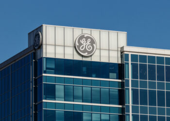 General Electric Close $30 Billion Deal with AerCap