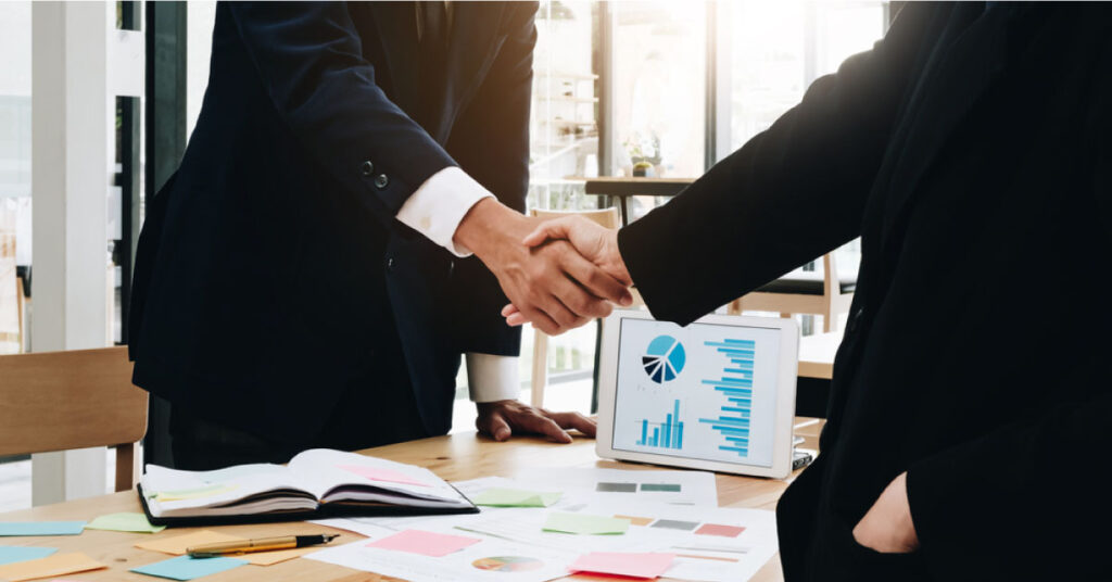 For $4.25 billion, Apollo Global Management Inc acquires 90% of Verizon's stakes. 1 For $4.25 billion, Apollo Global Management Inc acquires 90% of Verizon's stakes.