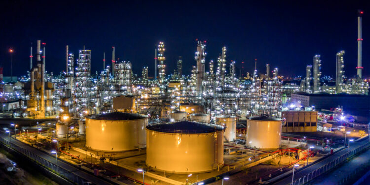 Libya starts oil production after a ten-month deferral aiming at 2.1 mn BPD in the next three years