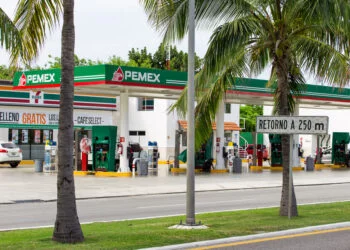Pemex gets sole ownership of a Houston-area refinery for $596 million