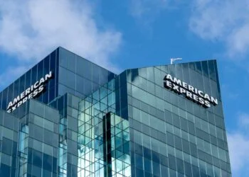 Amex witnesses an all-time-high revenue surge