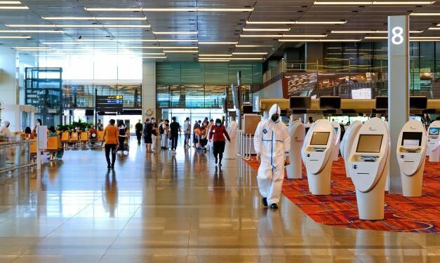 Singapore sees economic recovery with higher core consumer prices of 0.9% 1 Singapore sees economic recovery with higher core consumer prices of 0.9%