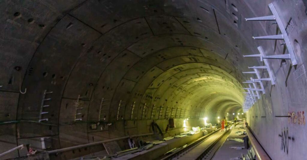 Middle East's longest railway tunnel project has been completed by China Civil Engineering Construction Corporation