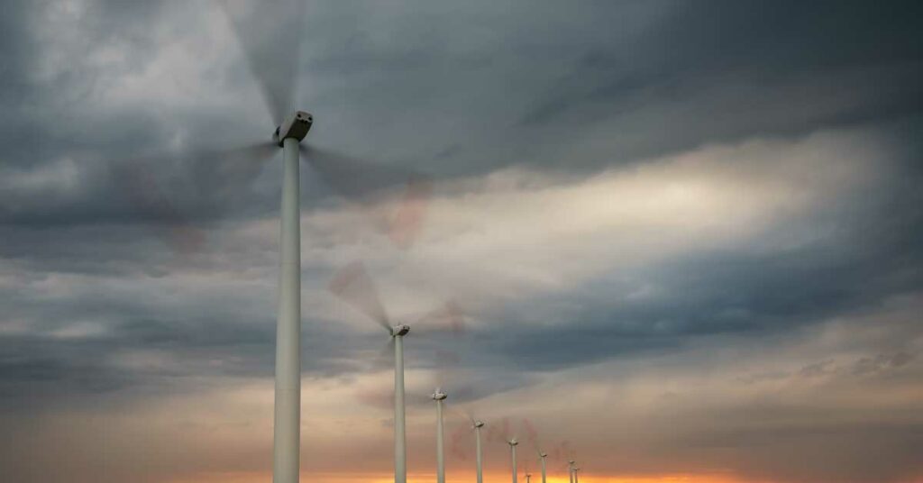 Saudi Arabia begins the trial of its very first wind turbine in Al-Jouf
