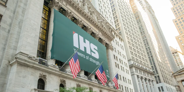 IHS Towers to attain 5,709 new telecom towers in South Africa