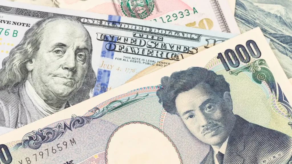 Yen closes higher at JPY 114.43 per dollar; Dollar slithers despite US Treasury yields