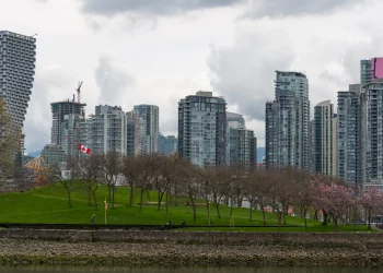 Vancouver home sales increase to record in 2021