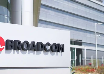 Broadcom to Buy VMware for USD61 Billion in Record Software Deal