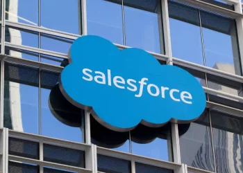 Salesforce sees robust profit, shares up by 8 percent