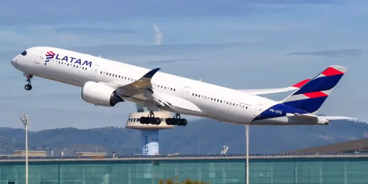 LATAM Airlines to omit single-use plastics by 2023
