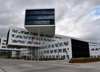 Equinor raises extraordinary dividend as Q2 profit beats forecast