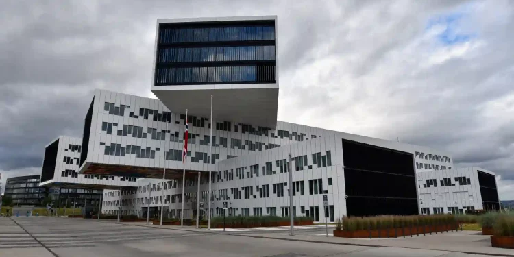 Equinor raises extraordinary dividend as Q2 profit beats forecast