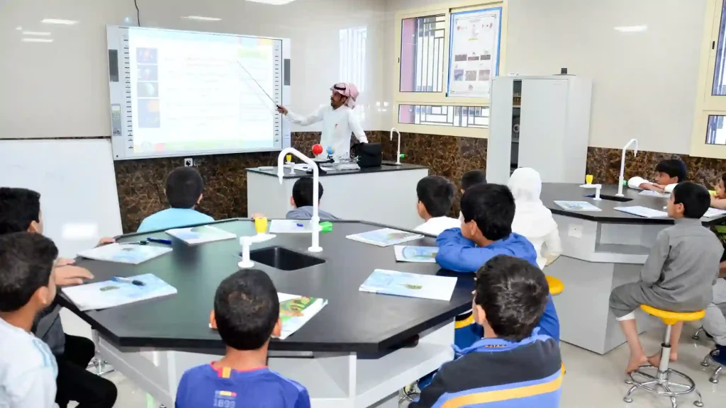 Saudi Arabia: Shura Council asks Ministry of education to reconsider the new 3-semester system in 2022