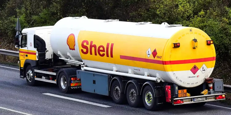 Shell to build Europe’s largest renewable hydrogen plant to help power Dutch refinery by 2025