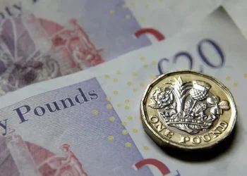 British Pound hits rock bottom against major currencies as Investors retreat