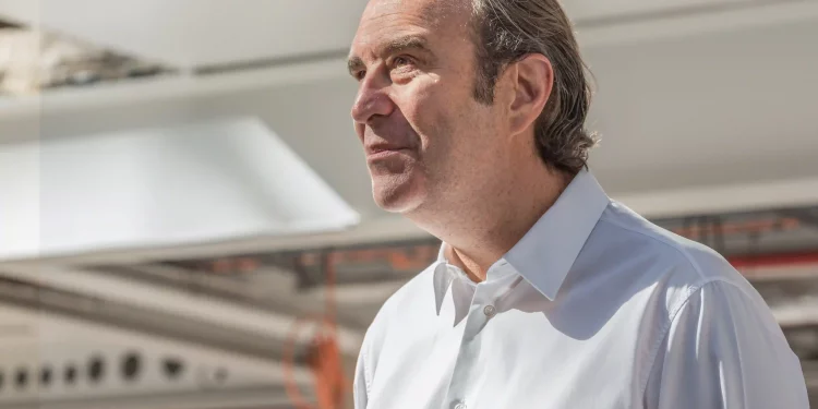 Atlas Investissement procures 2.5% stakes in Vodafone