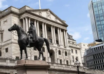 Bank of England prepares for the biggest rate hike in 33 years