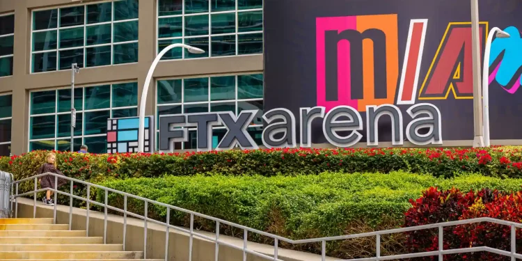FTX’s assets frozen by Bahamas Securities Regulators as the crypto exchange tries to raise $8bn rescue funds