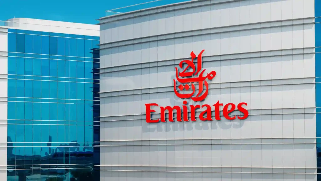 Emirates and the General Directorate of Residency and Foreign Affairs sign pioneering biometric data agreement