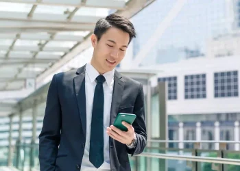 7 Million North Koreans Are Using Cell Phones and WiFi Daily!