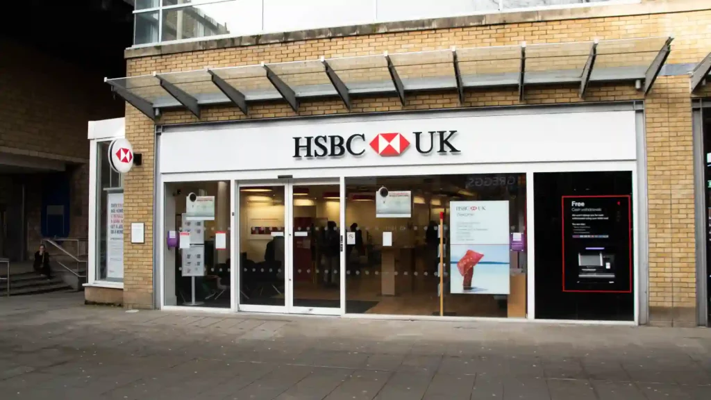 HSBC On Track To Flatline 114 UK Branches As Customers Shift Online