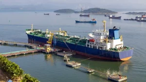 Despite sanctions, Russian oil exports touch new highs