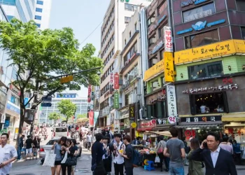 Why the South Korean economy is outperforming Japan?