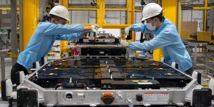 Pan Asia and VinES Sign a Deal to Research on Lithium Conversion Facility