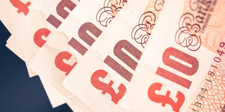 Bank of England Raises Rates to 15-year High, Hints at Further Hikes