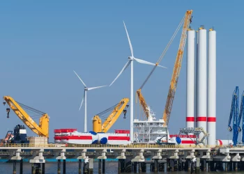 UK Offshore Wind Projects Face Delays Over Rising Costs