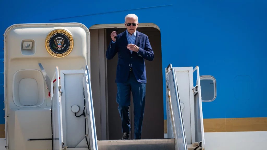 US and Vietnam Upgrade Economic Ties in Landmark Visit by Joe Biden