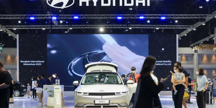 Amazon and Hyundai Plan to Disrupt Car Sales via Online Platform