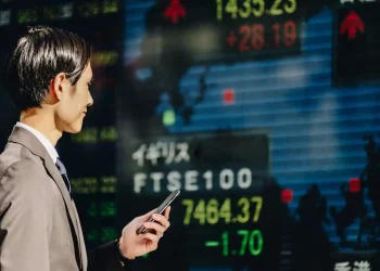 Japan to Spend $112 Billion to Counter Inflation