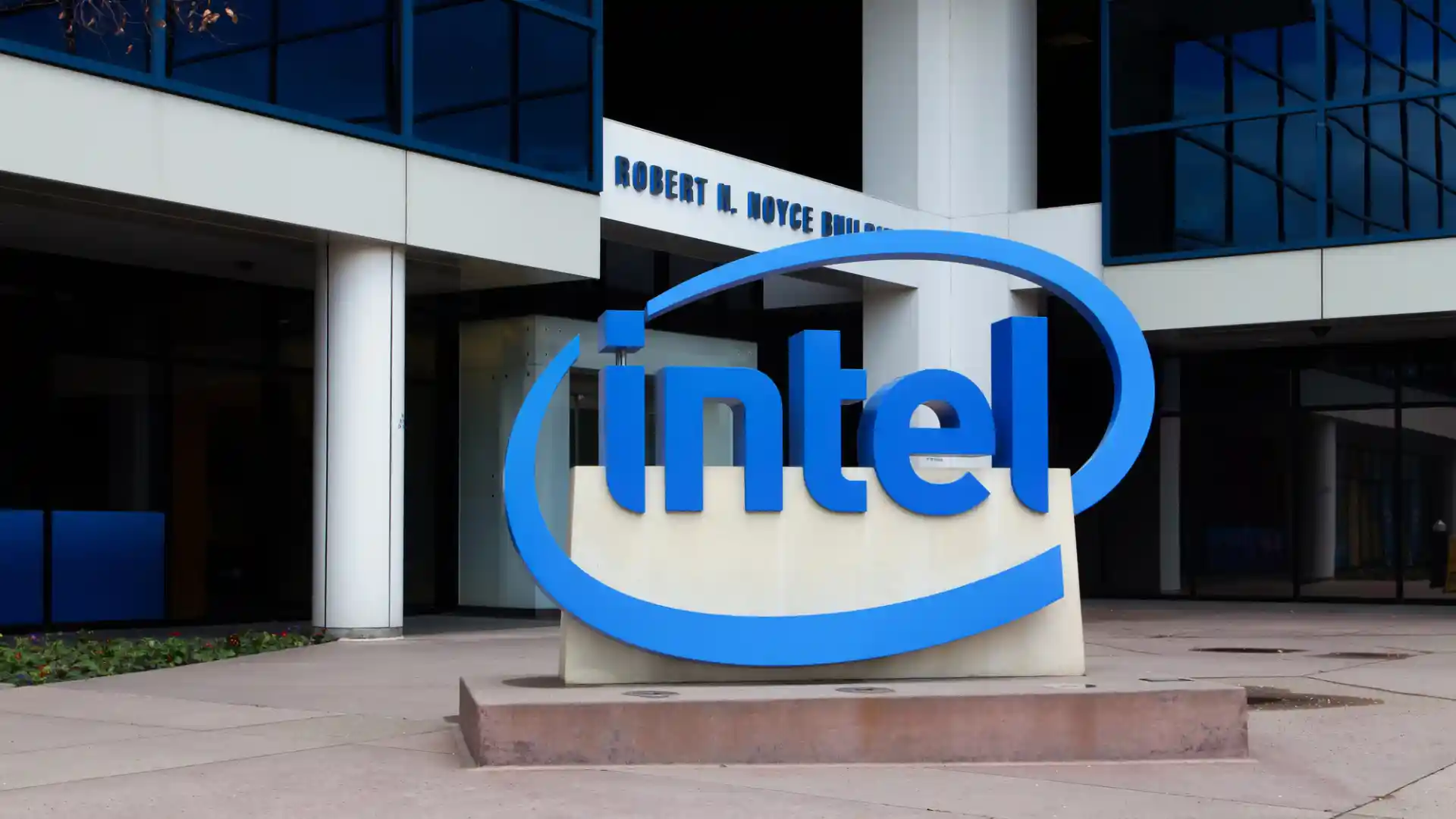 Tech giant Intel plans a $100 billion expansion spree across four US states