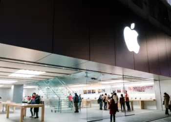 Apple’s value shrinks by $113 Billion amidst regulatory scrutiny