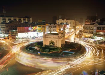 UAE to Invest $10 bn to Boost Pakistan’s Economy