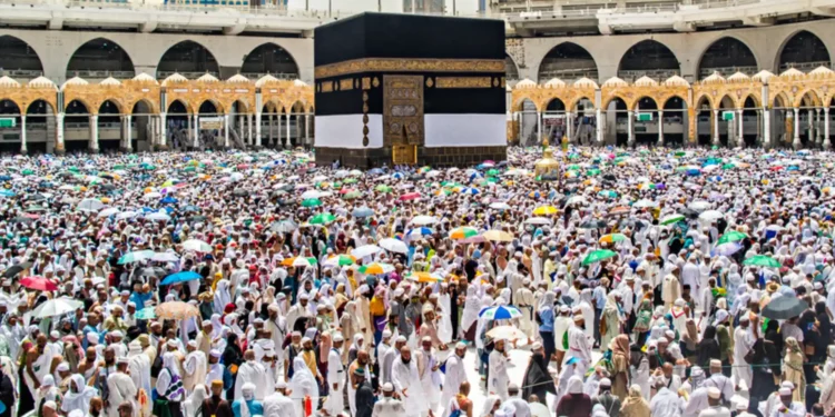Heatwave’s Toll on Hajj: Hundreds Perish Amid Climate Concerns