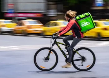 New York and Seattle Face Delivery Apps Fallout Due to Increased Costs