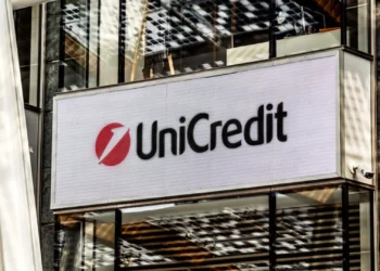 UniCredit Challenges ECB’s Order to Reduce Russia Risks